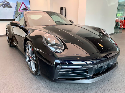 Porsche Milwaukee North | 1400 West Silver Spring Drive 102, North, Glendale, WI 53209 | Phone: (414) 290-1400