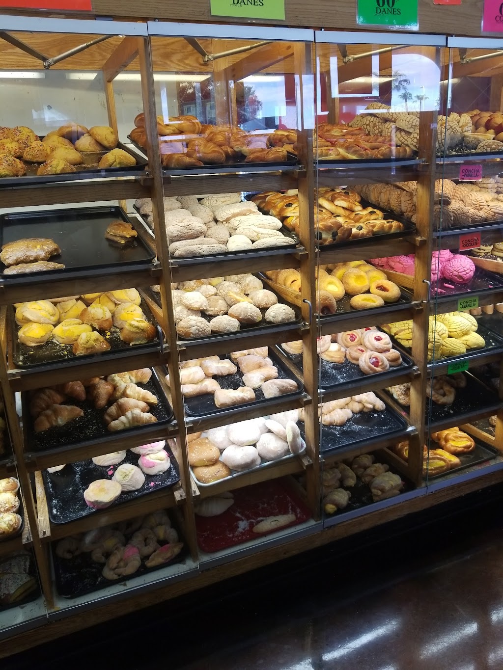 El Rancho Market IGA | 1076 N Arizona Ave, Chandler, AZ 85225, USA | Phone: (480) 792-1414