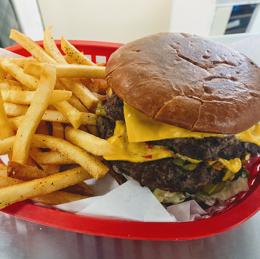 Big Mikes Burgers and more | 19388 NM-314, Belen, NM 87002, USA | Phone: (505) 864-7918