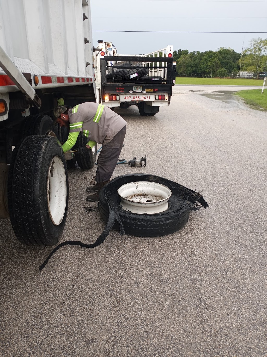 Miller Bros Giant Tire Service | 10340 Camp Mine Rd, Brooksville, FL 34601, USA | Phone: (352) 797-9205