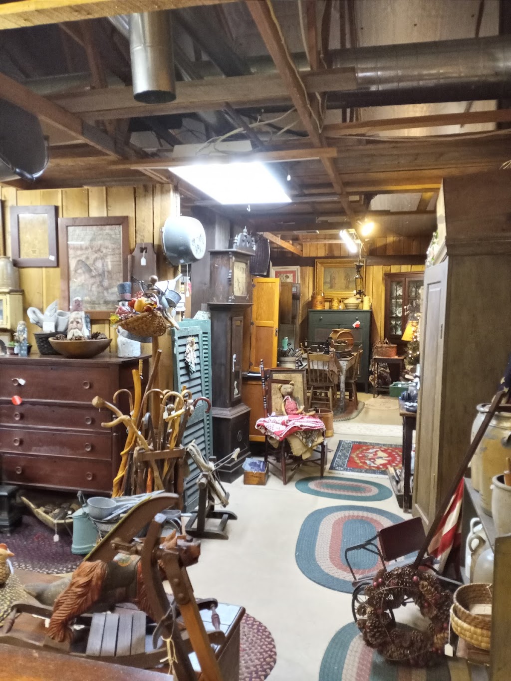 Rustique Antique Shops | 328 Nichols Rd, Ruffs Dale, PA 15679 | Phone: (724) 872-5122