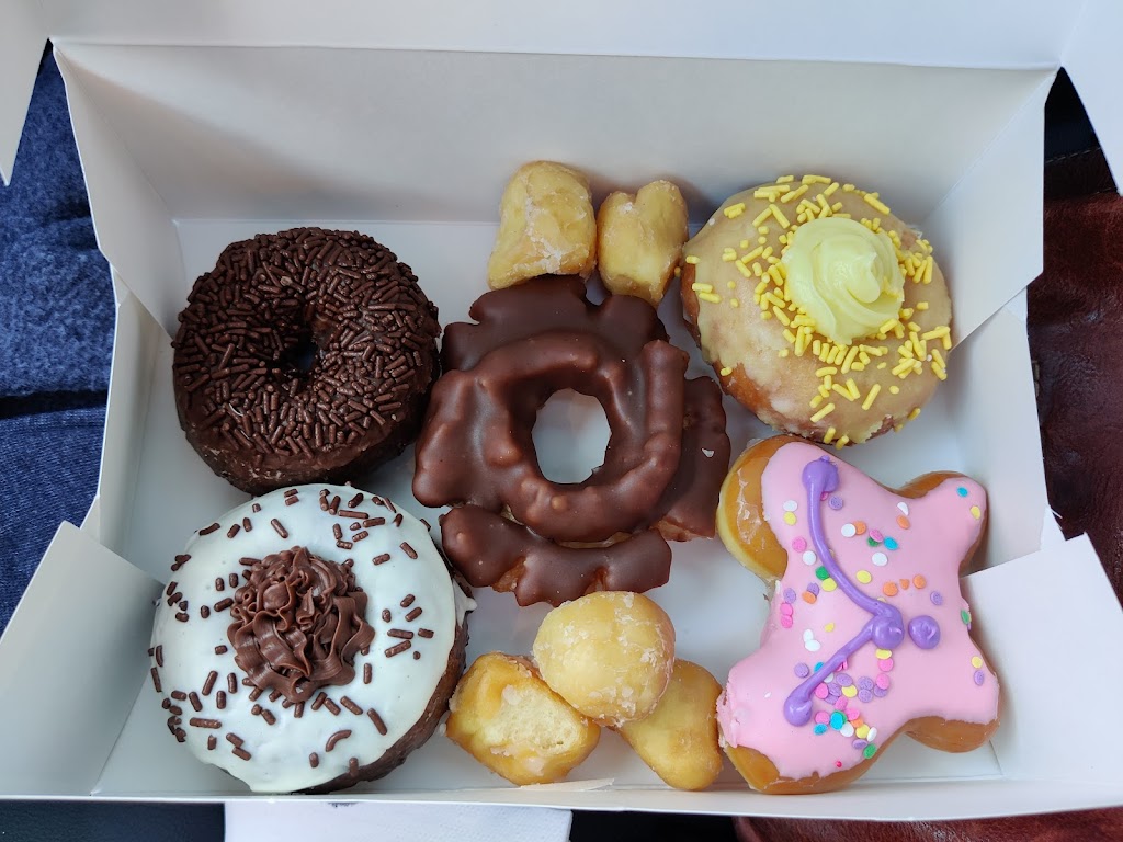 Yummy Donuts | 4355 Lovers Ln, Dallas, TX 75225, USA | Phone: (214) 520-7680