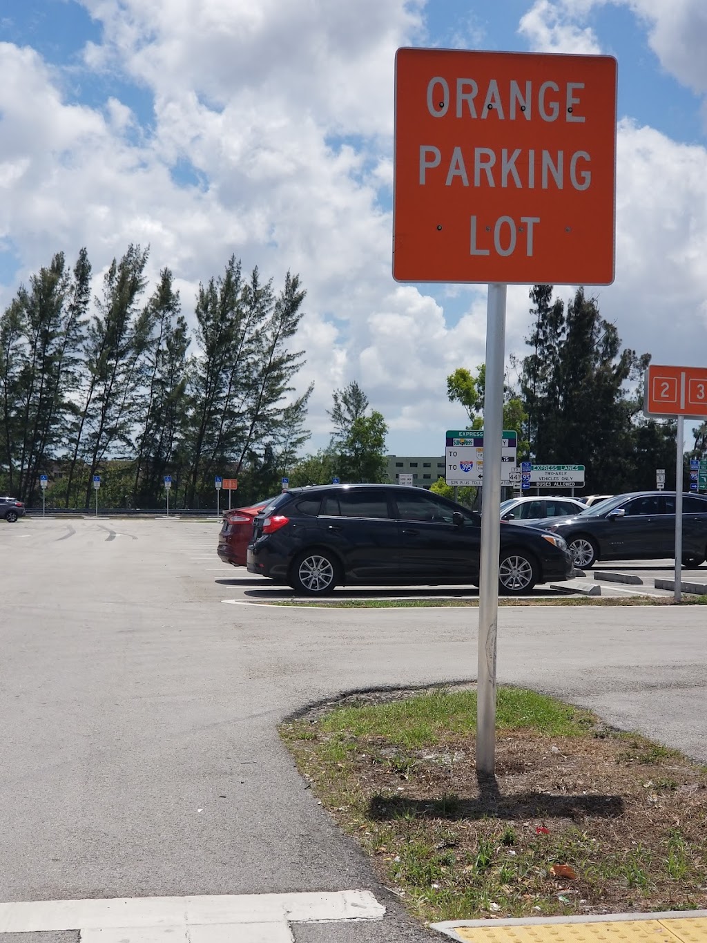 Golden Glades - Orange parking lot | 15890 NW 7th Ave, Miami, FL 33162, USA | Phone: (954) 731-0062