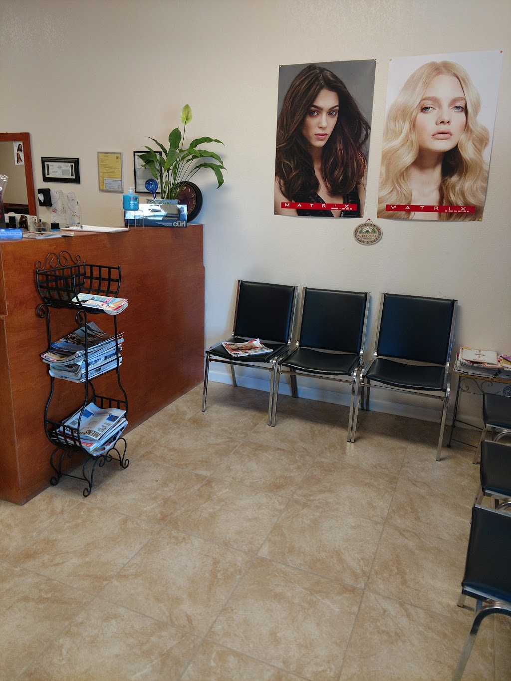 Creative Beauty Salon | 6724 3rd St, Riverbank, CA 95367, USA | Phone: (209) 863-0646