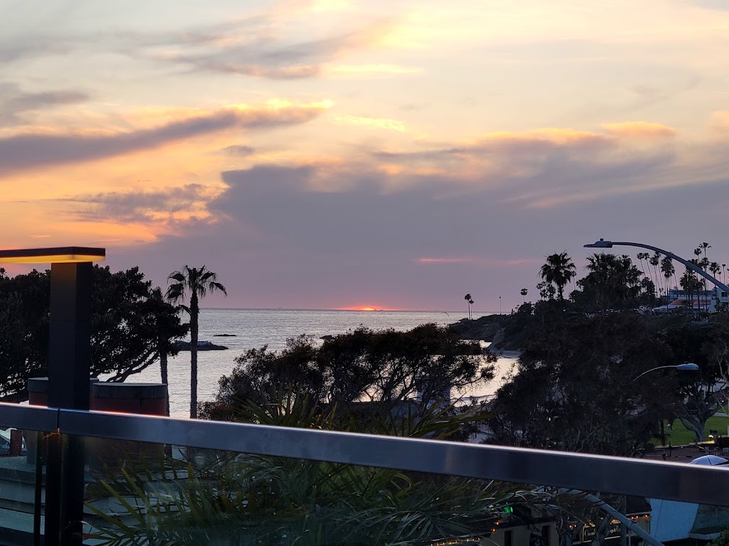 Skyloft Laguna Beach | 422 S Coast Hwy, Laguna Beach, CA 92651, USA | Phone: (949) 715-1550