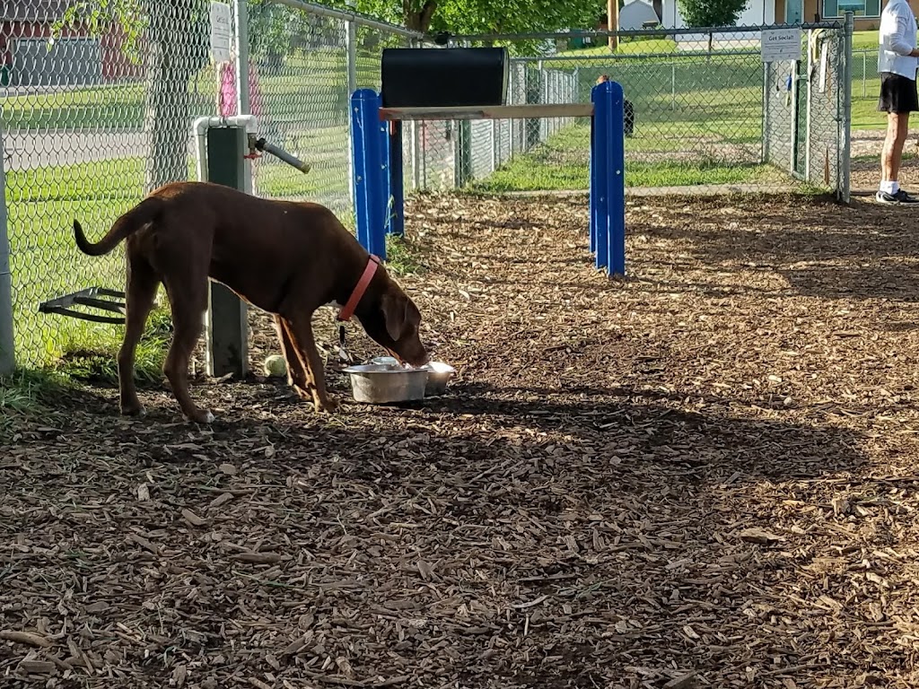 Bassett Creek Dog Park | 5621 32nd Ave N, Crystal, MN 55422, USA | Phone: (763) 533-4675