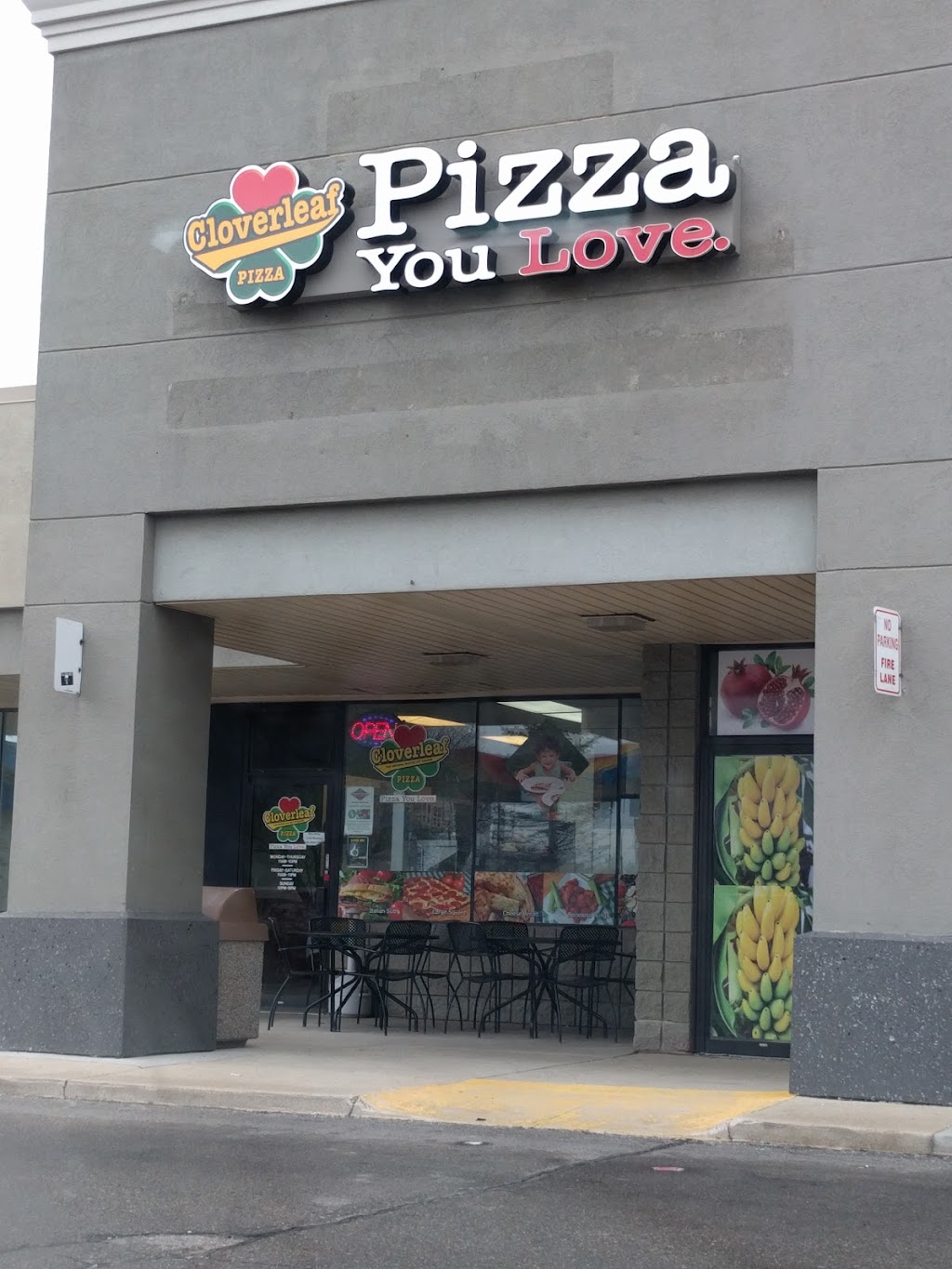 Cloverleaf Pizza | 48932 Hayes Rd, Macomb, MI 48044, USA | Phone: (586) 566-8220