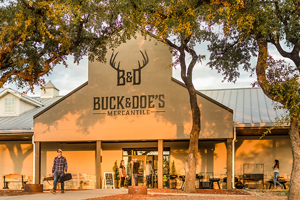 Buck and Doe’s Style Boutique | 24250 US-281, San Antonio, TX 78258, USA | Phone: (830) 980-3637