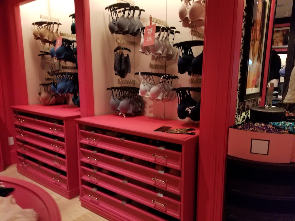 Victorias Secret | 400 Commons Way, Bridgewater, NJ 08807, USA | Phone: (908) 927-0079