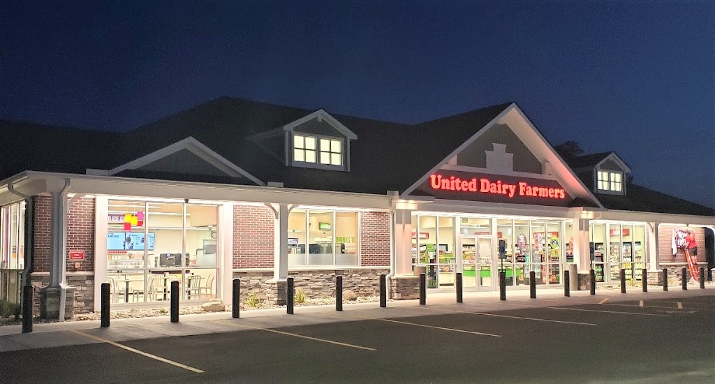 United Dairy Farmers | 24095 State Line Rd, Greendale, IN 47025, USA | Phone: (812) 637-0818