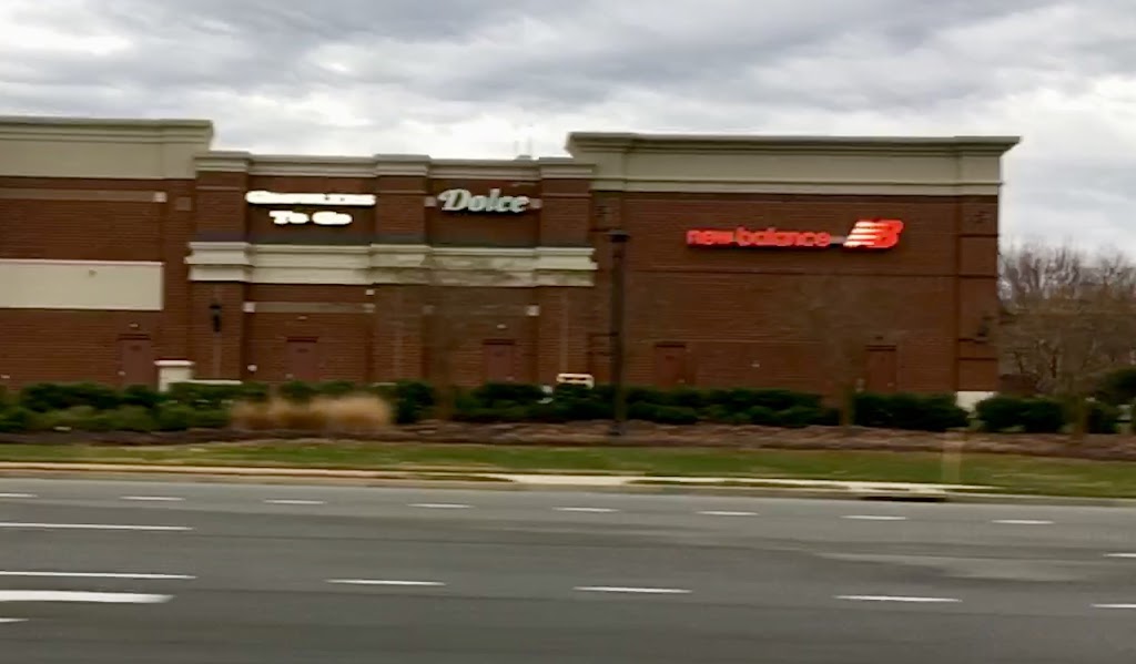 New Balance | 11341 W Broad St #171, Glen Allen, VA 23060, USA | Phone: (804) 955-4801