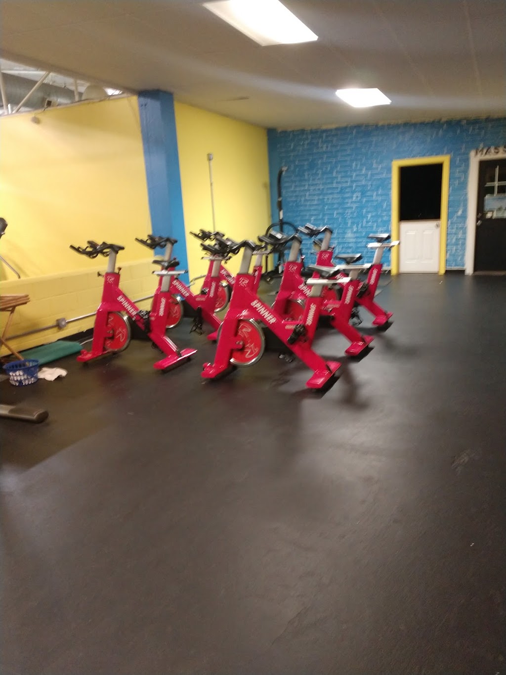 Ultimate Fitness | 1609 Westover St, Gastonia, NC 28056, USA | Phone: (704) 823-0031