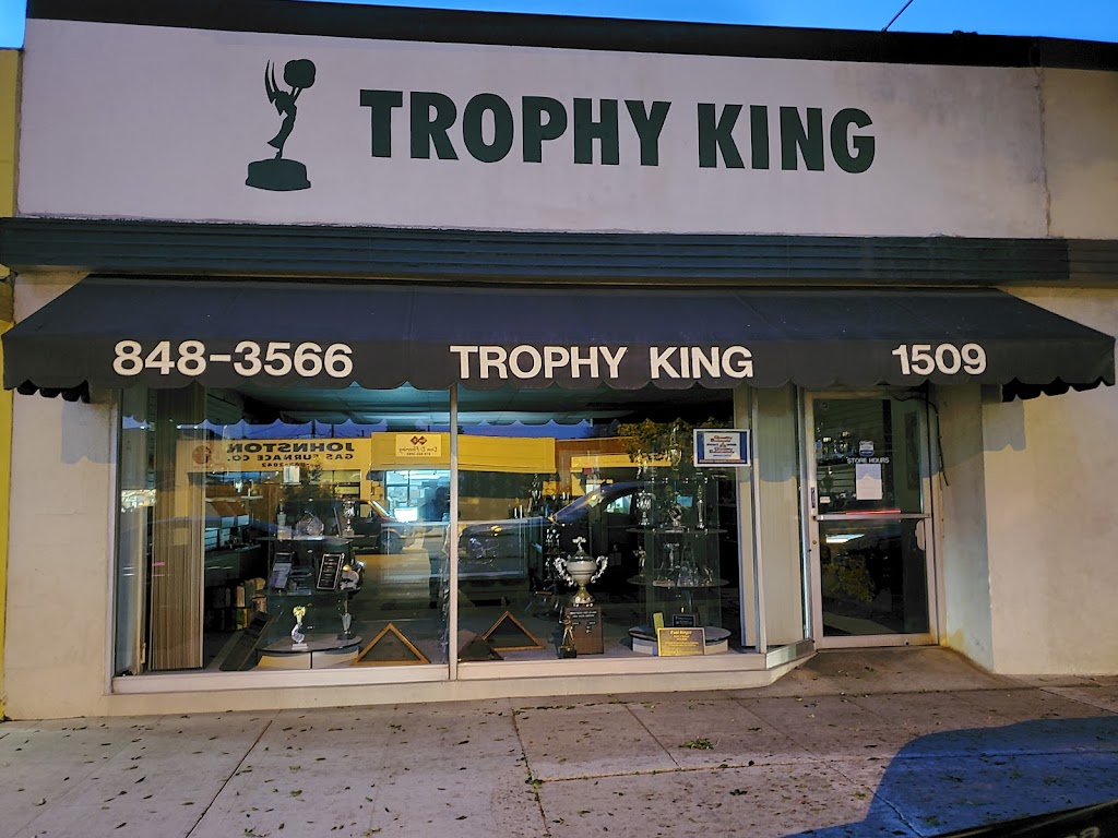 Trophy King & Gifts | 824 Cambridge Dr, Burbank, CA 91504, USA | Phone: (818) 848-3566