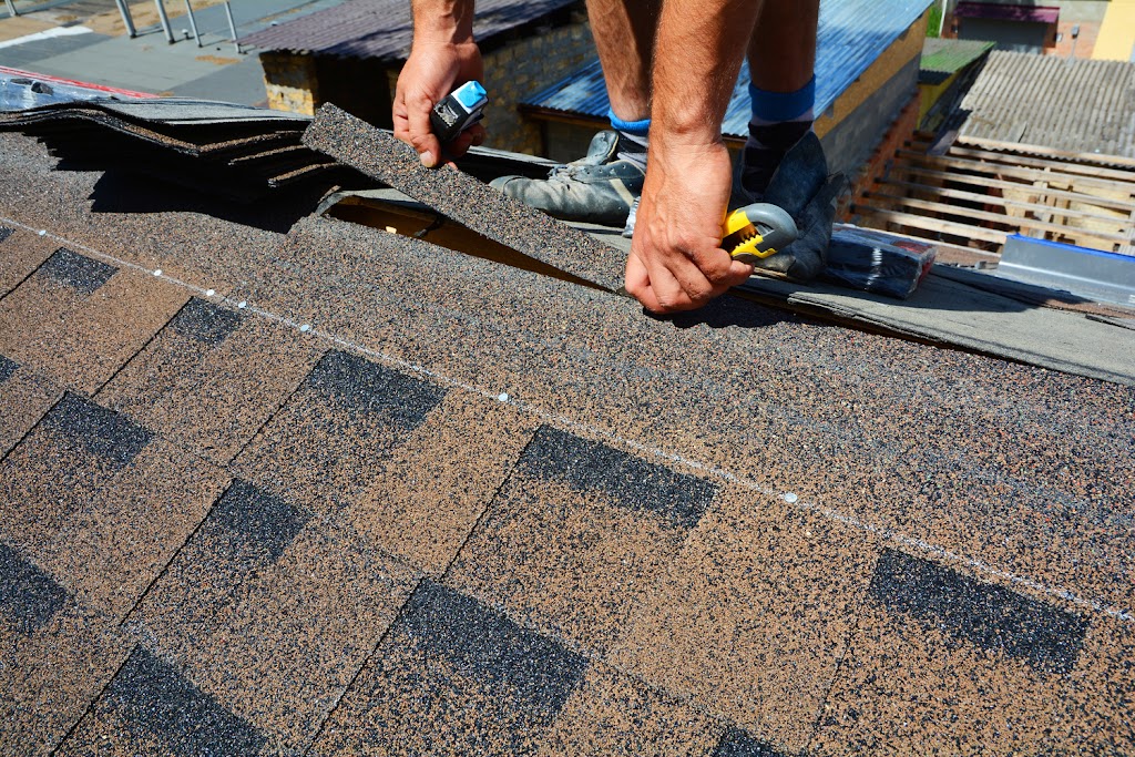 R5 Roofing and Construction | 21848 Dickinson Rd, New Boston, MI 48164, USA | Phone: (734) 215-9674
