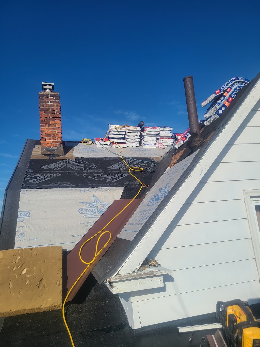 Pauls Roofing Construction & Snow Plowing | 40511 Butternut Ridge Rd, Elyria, OH 44035, USA | Phone: (216) 372-4285