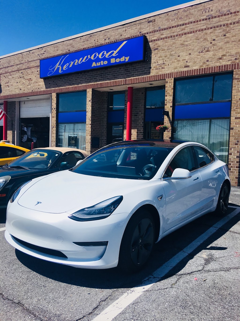 Kenwood Auto Body - Gaithersburg | 19310 Woodfield Rd, Gaithersburg, MD 20879, USA | Phone: (301) 330-1313