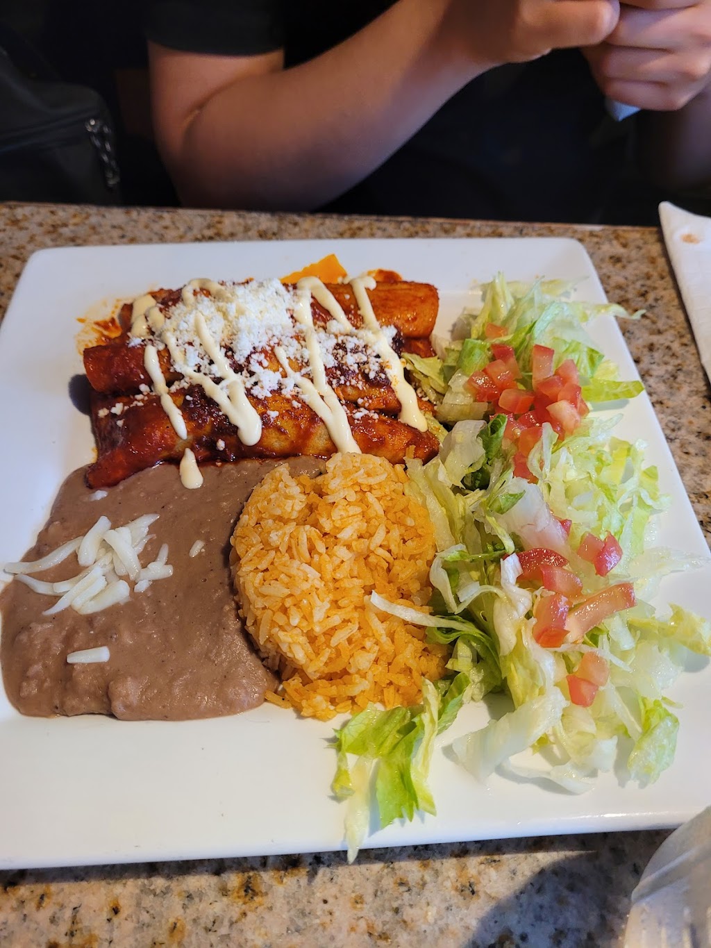 Lolas Mexican Cantina | 2475 S Waterworks Rd, Buford, GA 30518, USA | Phone: (470) 589-1678