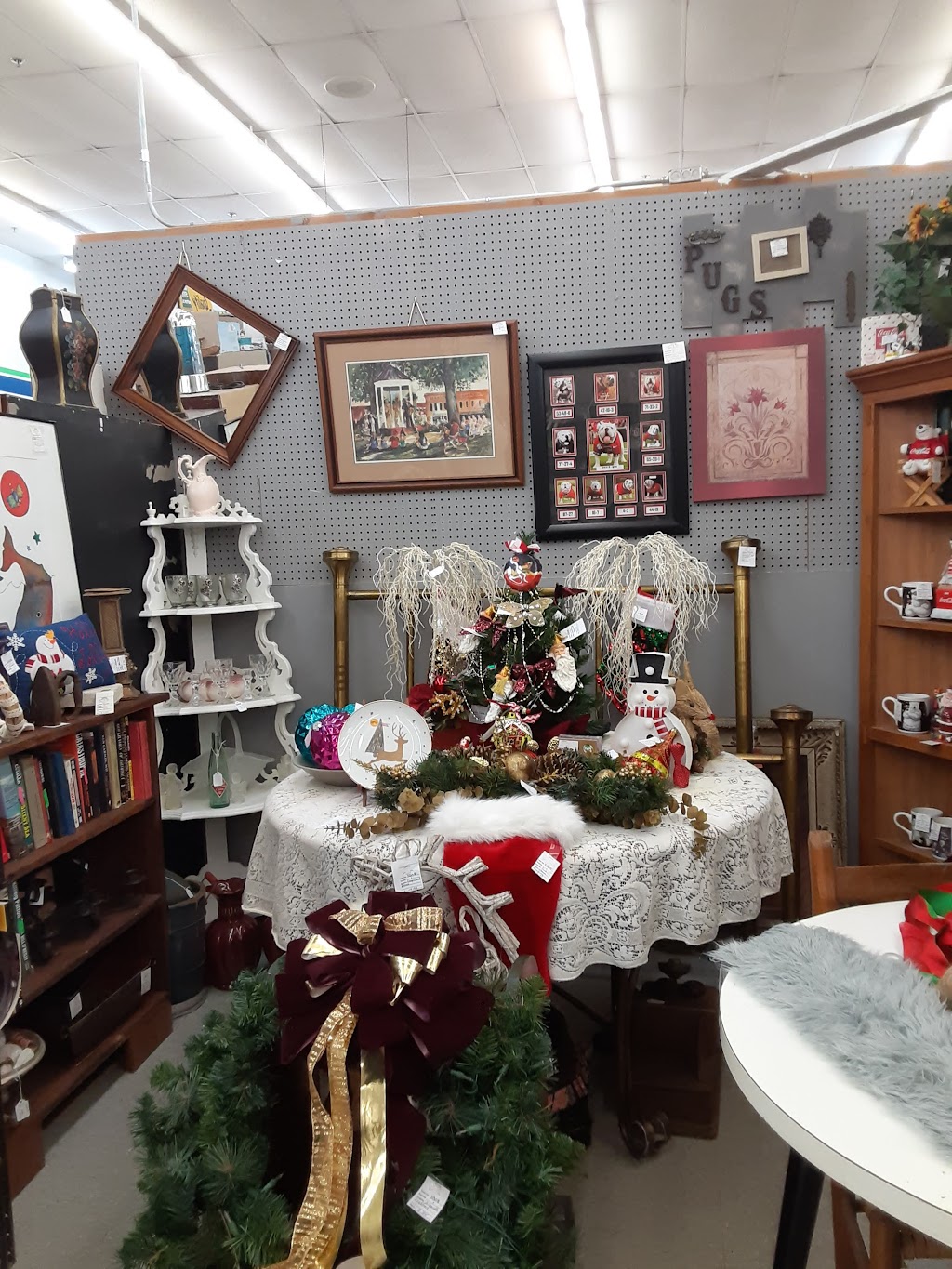 Antique Mall Treasure Hunt | 3217 New MacLand Rd, Powder Springs, GA 30127, USA | Phone: (678) 398-9195