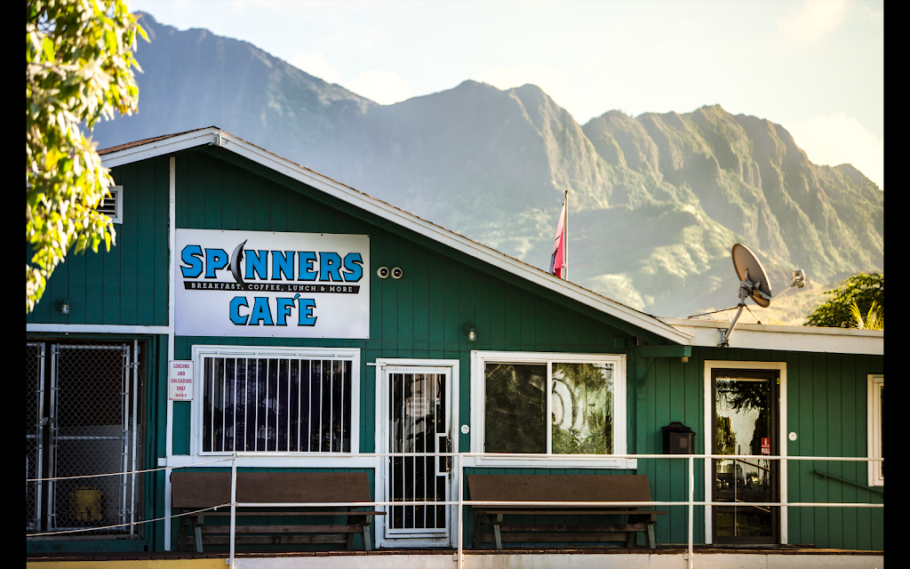 Spinners Cafe | 85-491 Farrington Hwy, Waianae, HI 96792, USA | Phone: (808) 696-3474