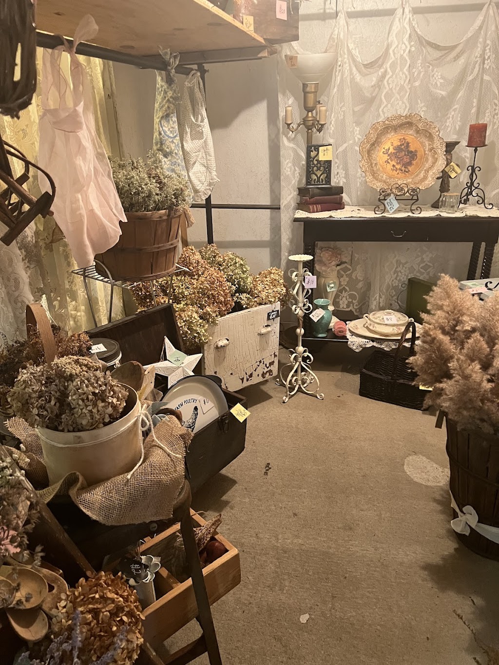 THE RED DOOR THRIFT STORE | 3669 IL-150, Chester, IL 62233, USA | Phone: (618) 826-2106