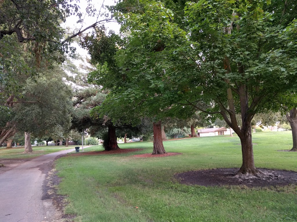 Frank Seymour Park | 845 Florin Rd, Sacramento, CA 95831, USA | Phone: (916) 808-6060