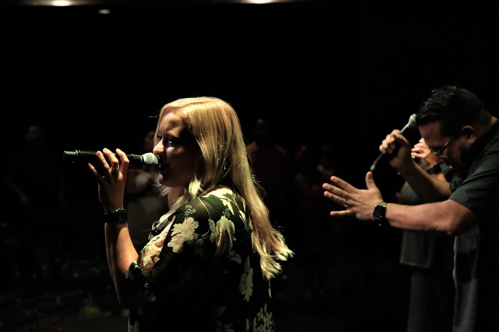 The Crossing en Español | 2115.1 Newport Blvd, Costa Mesa, CA 92627, USA | Phone: (949) 764-1536