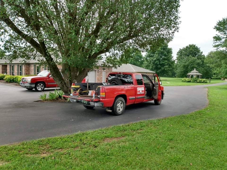 D&D Asphalt Sealing | 2821 Hunters Point Pike, Lebanon, TN 37087, USA | Phone: (615) 680-2274