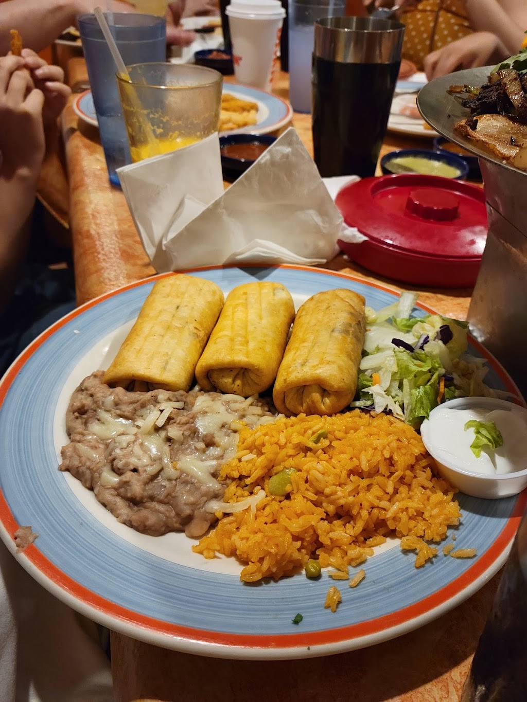 El Jardin Mexican Restaurant | 2533 Center Ave, Janesville, WI 53546, USA | Phone: (608) 741-8917