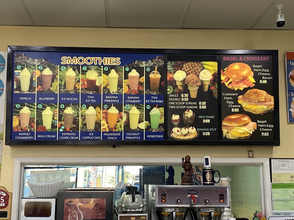 USA Donuts & Croissants | 7455 Lankershim Blvd B, North Hollywood, CA 91605, USA | Phone: (818) 765-3435