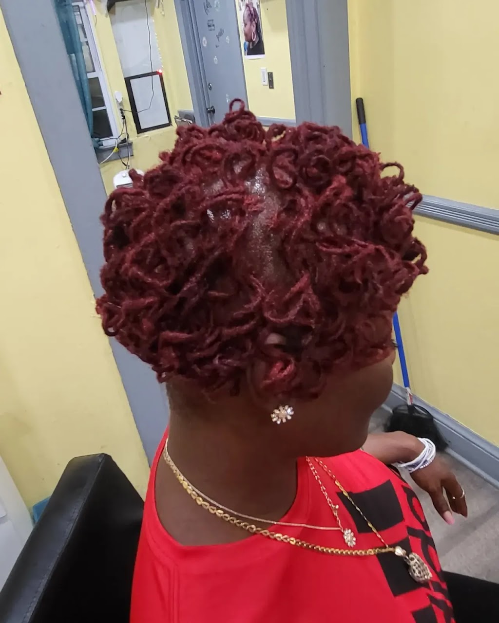 LAGOS BARBERS & HAIR BRAIDING | 5458 Annapolis Rd, Bladensburg, MD 20710, USA | Phone: (202) 360-5466