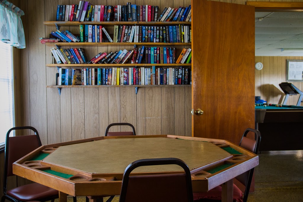 Hawaiian Village | 104 63rd Ave W, Bradenton, FL 34207, USA | Phone: (941) 755-6103