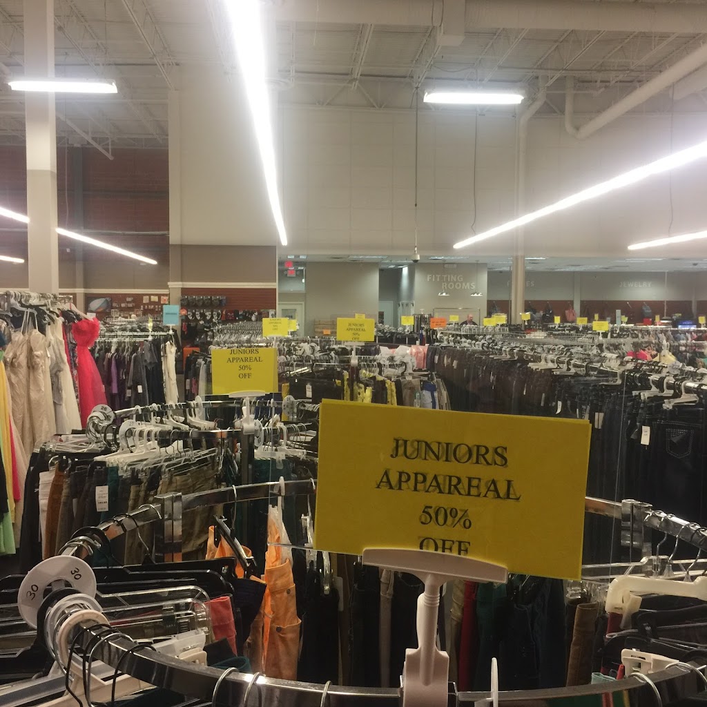 Clothing Warehouse | 4020 Medina Rd, Akron, OH 44333, USA | Phone: (330) 665-1123