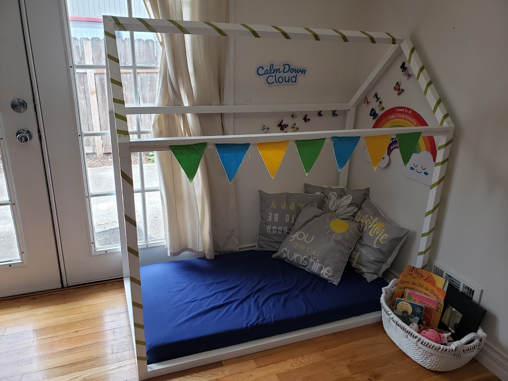 Normas Daycare Bilingual School | 300 NW Hayden Ct, Hillsboro, OR 97124, USA | Phone: (503) 737-5632