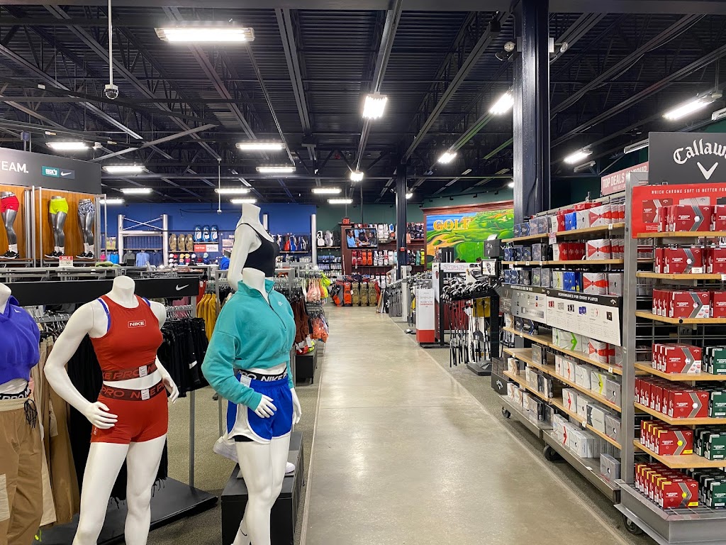 DICKS Sporting Goods | 44225 W 12 Mile Rd, Novi, MI 48377, USA | Phone: (248) 596-3400