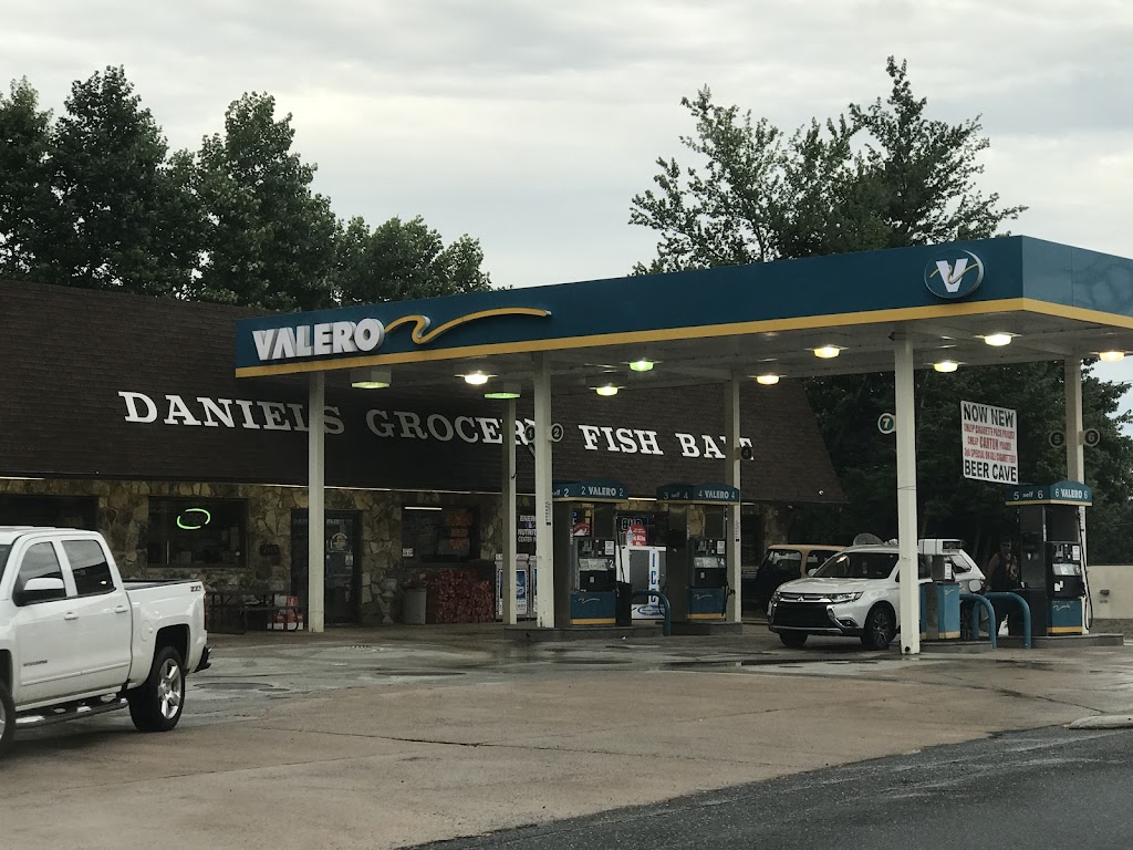 Daniels Grocery | 2355 Pilgrim Mill Rd, Cumming, GA 30041, USA | Phone: (770) 887-7052