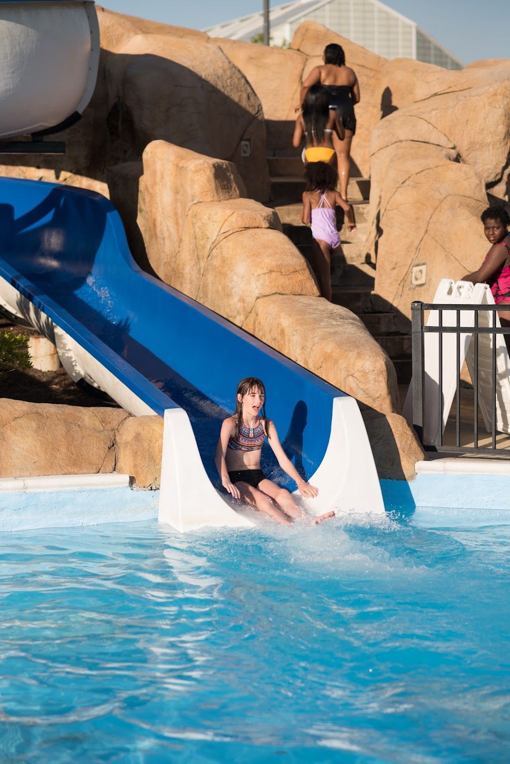 Adventure Reef Water Park | 2900 Glengarry Dr, Kettering, OH 45420, USA | Phone: (937) 296-2587