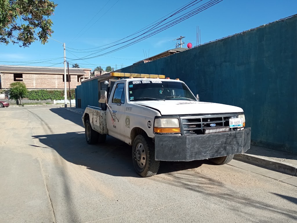 Torres autoservice | Jesús González 73, Francisco Villa, 21480 Tecate, B.C., Mexico | Phone: 665 132 4445