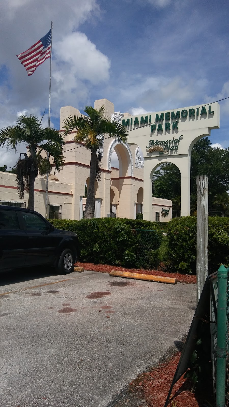 Memorial Plan at Miami Memorial Park Cemetery | Photo 7 of 10 | Address: 6200 SW 77th Ave, Miami, FL 33143, USA | Phone: (305) 351-9460