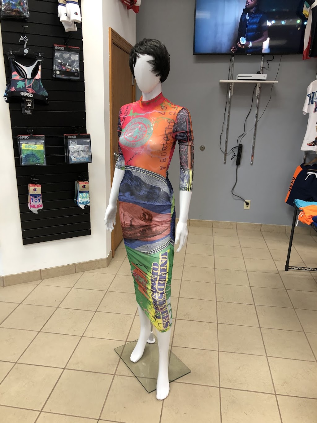 Real Wavy | Upper Level Near JCPenney, 2727 Fairfield Cmns, Beavercreek, OH 45431, USA | Phone: (937) 331-8224