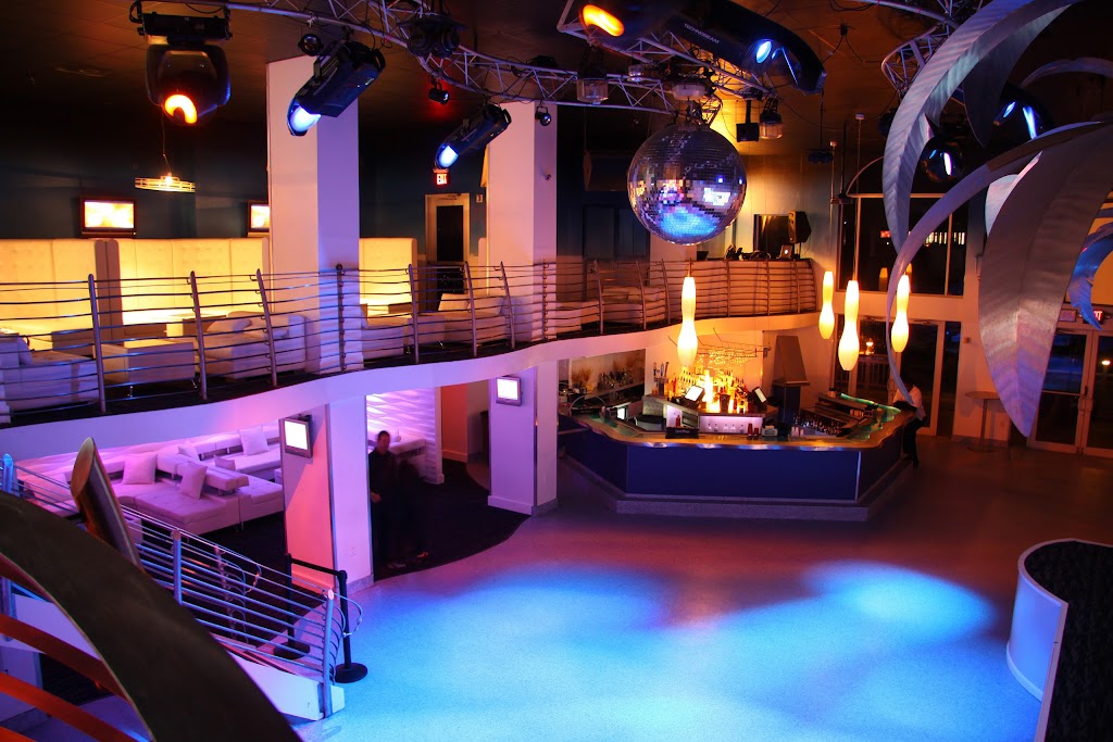 Wave Nightclub at Shephards | 619 S Gulfview Blvd, Clearwater Beach, FL 33767, USA | Phone: (727) 442-5107