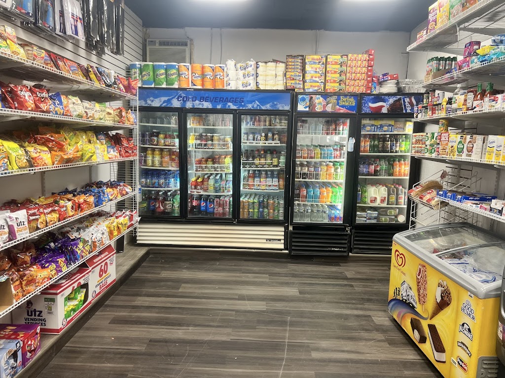 Full Moon Grocery | 3000 Arunah Ave, Baltimore, MD 21216, USA | Phone: (443) 819-9133