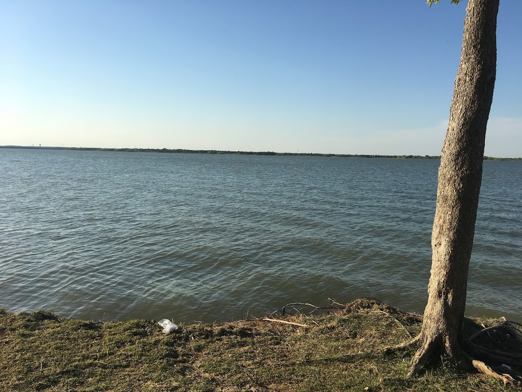 Lake Park Campground | 5 Lake Park Rd, Lewisville, TX 75057, USA | Phone: (972) 219-3742