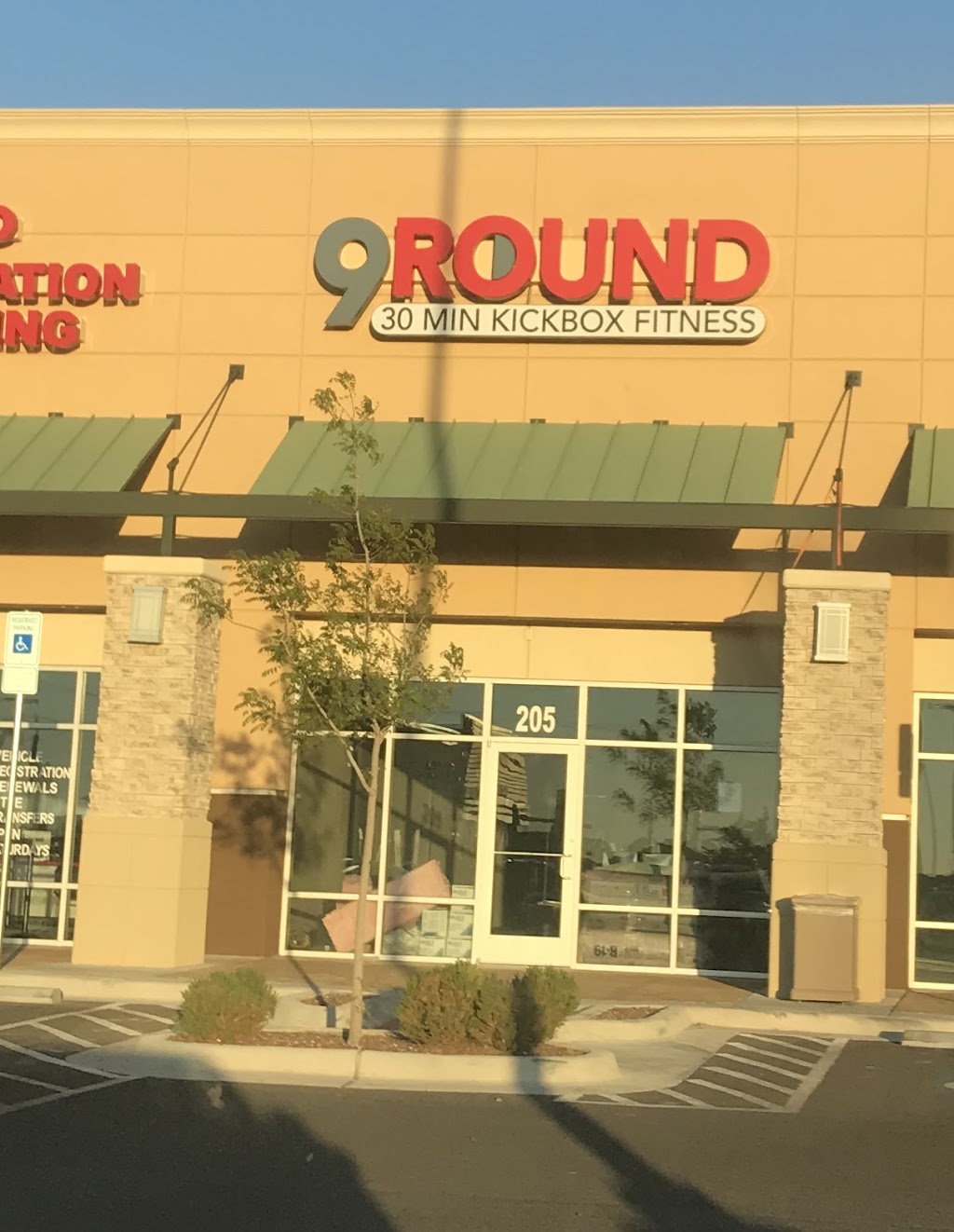 9Round Fitness | 3560 N Zaragoza Rd Suite 205, El Paso, TX 79938 | Phone: (915) 257-1000