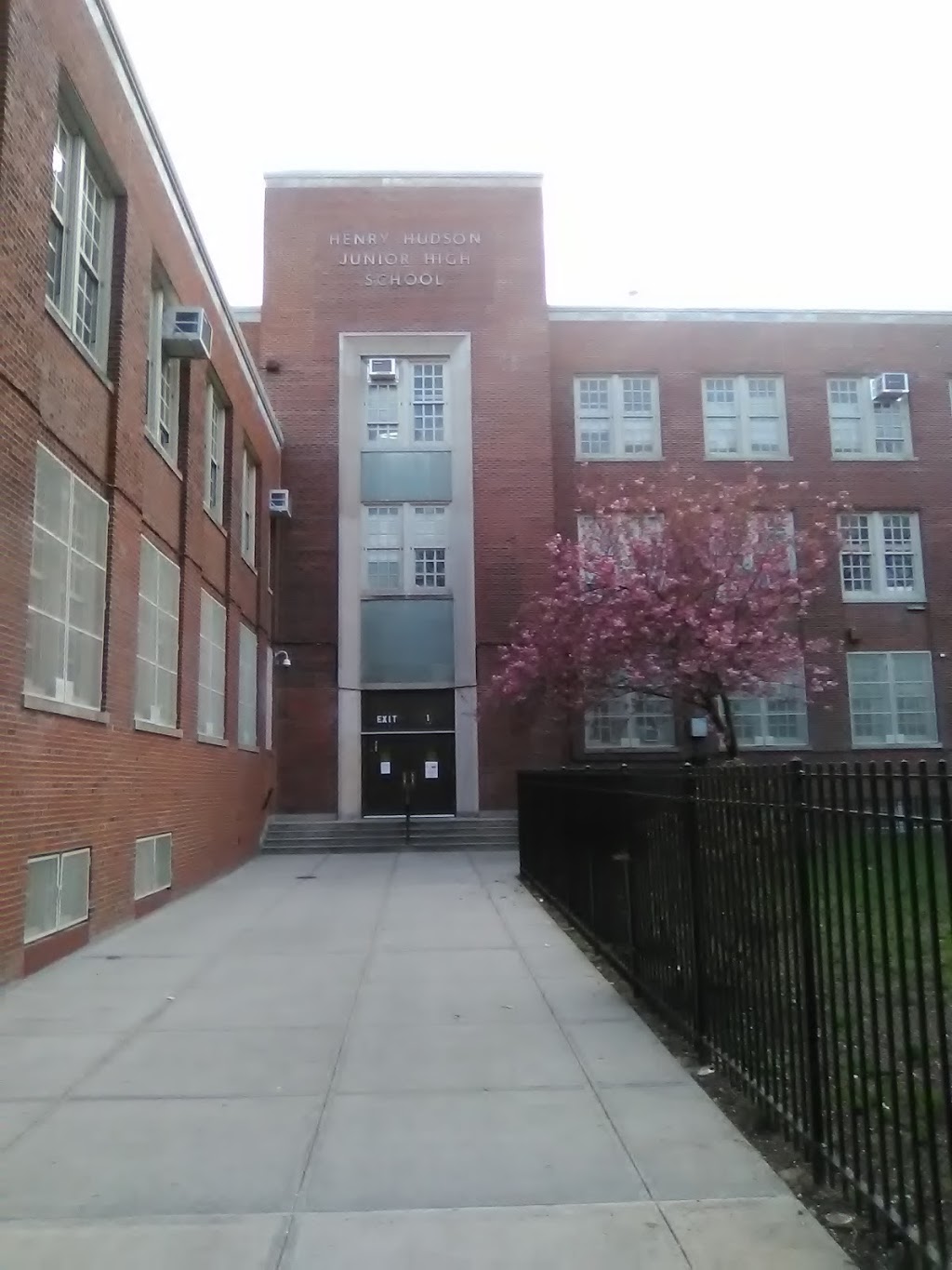 jhs 125 henry hudson school | 1111 Pugsley Ave # 119, Bronx, NY 10472 | Phone: (718) 822-5186