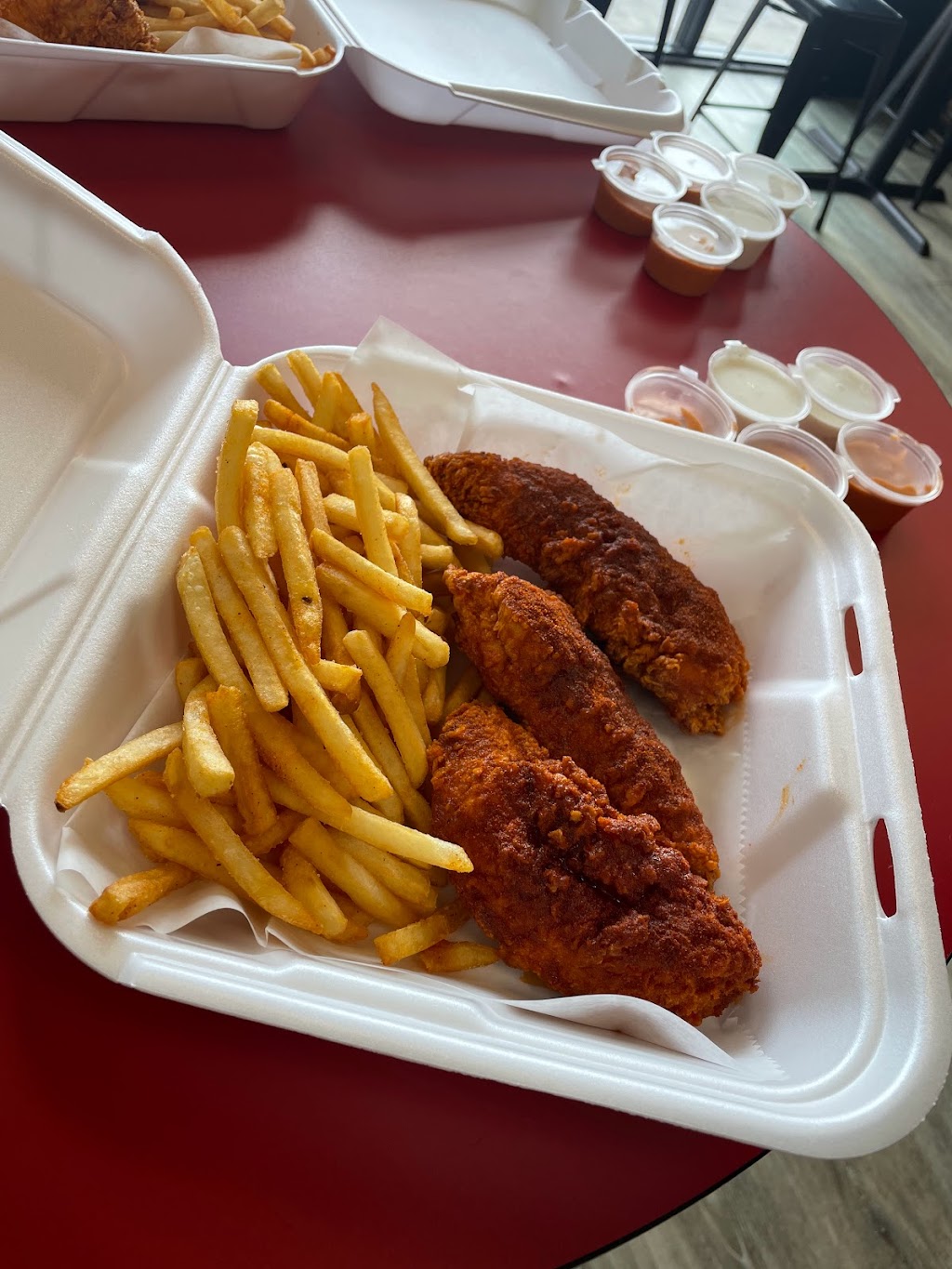 Nashville Hot Chicken | 10750 Glenoaks Blvd Unit #3, Pacoima, CA 91331, USA | Phone: (818) 890-4444