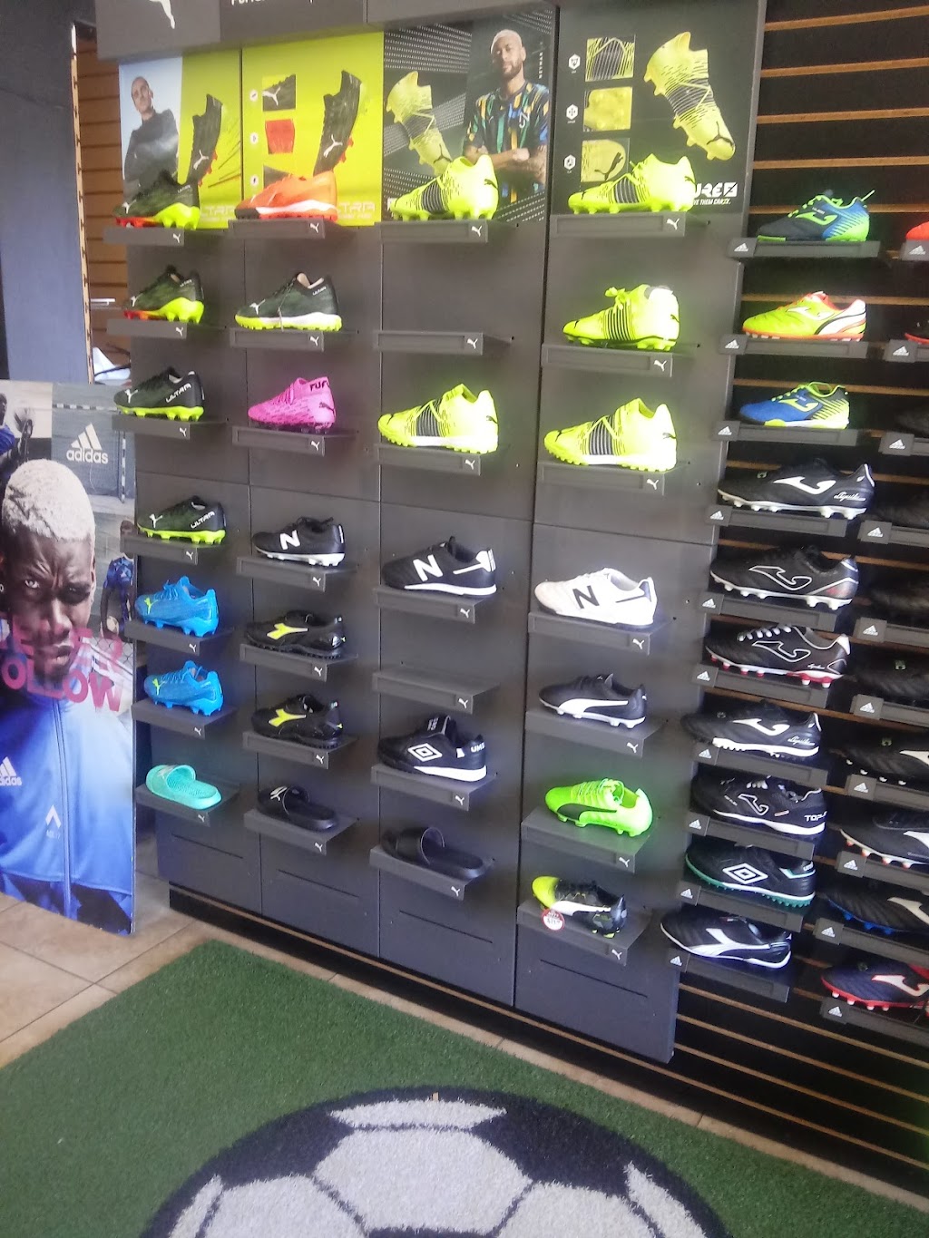 Nikys Sports | 3537 Tweedy Blvd, South Gate, CA 90280, USA | Phone: (323) 249-5445