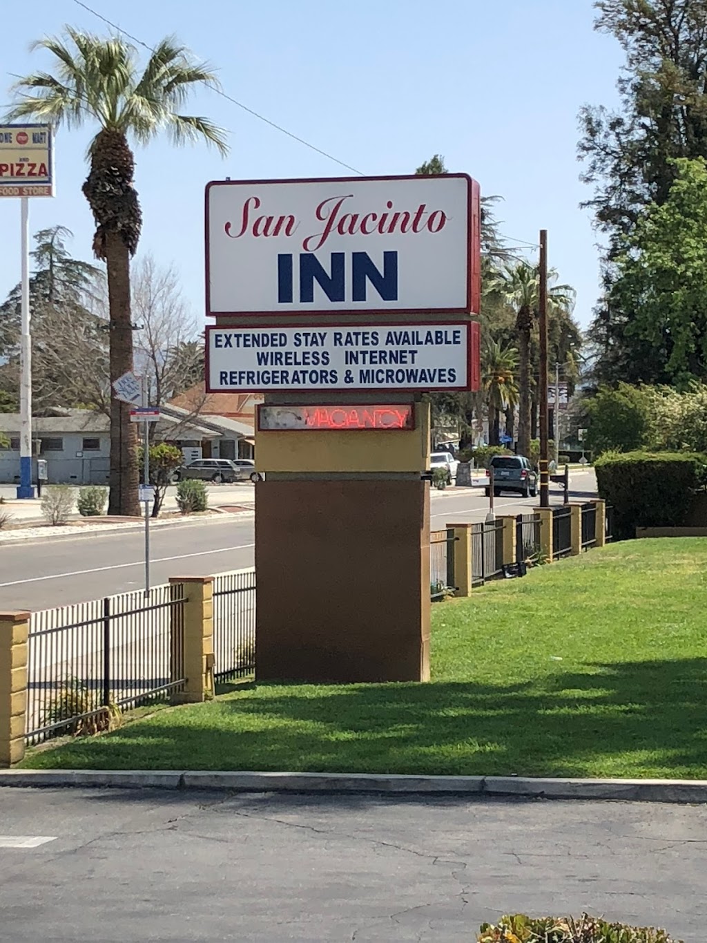 Sanjacinto inn | 138 S Ramona Blvd, San Jacinto, CA 92583, USA | Phone: (951) 654-7133