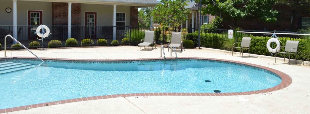 Creekside Village Apartments | 25 Creek View Dr, Edmond, OK 73003, USA | Phone: (405) 715-9007