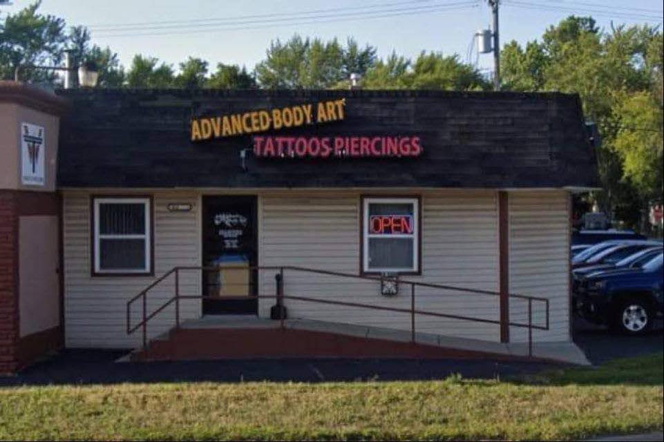 Advanced Body Art | 4100 W Walton Blvd, Waterford Twp, MI 48329, USA | Phone: (248) 461-6589