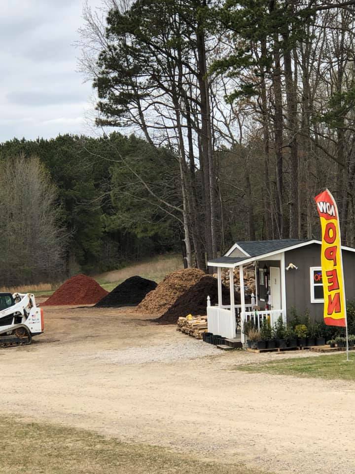 Cedar Creek Landscape Supply | 2842 Cedar Creek Rd, Youngsville, NC 27596, USA | Phone: (919) 886-1506